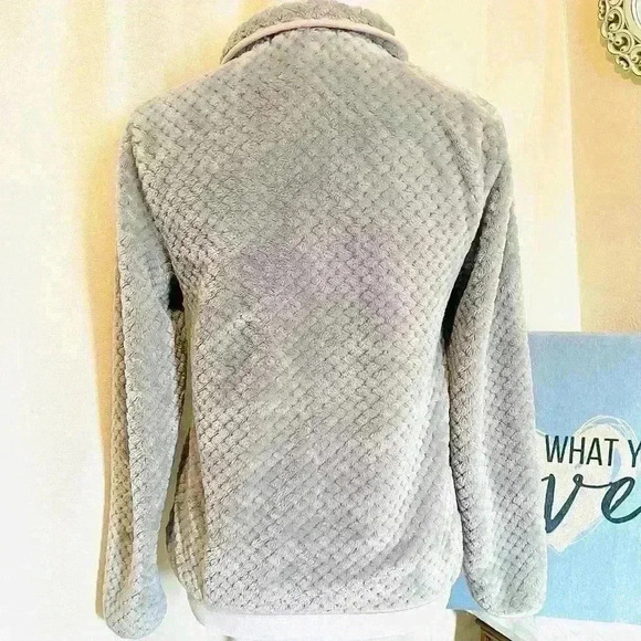 Women’s Soft Half Zip Pullover Sweater - Picture 4 of 5